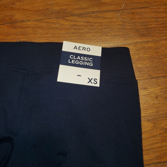 BNWT AEROPOSTAL  navy leggings - Picture 3 of 4